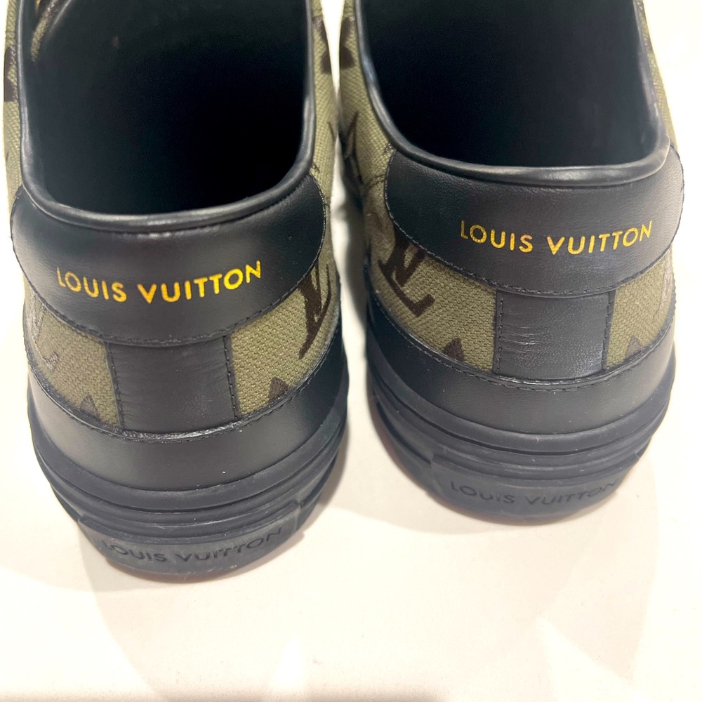 Louis Vuitton olive green sneakers - Picture 5 of 6